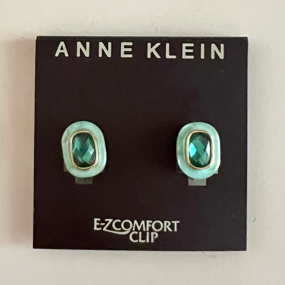 Anne Klein E-Z Comfort Clip On Earrings
